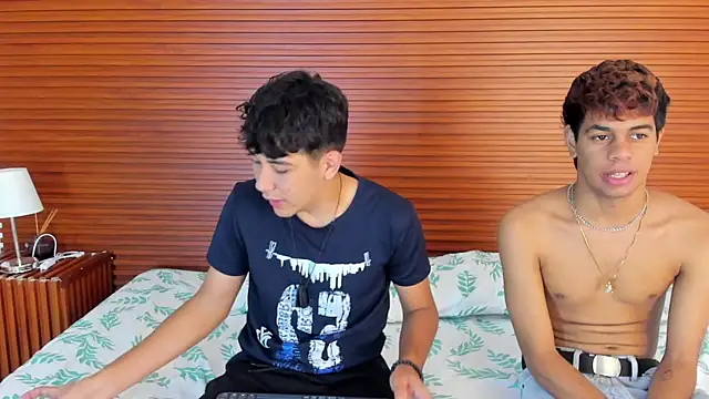 peakk twiinns online show from 17, 4, 2026