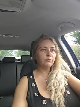 MellanieBliss online show from 10, 6, 2026