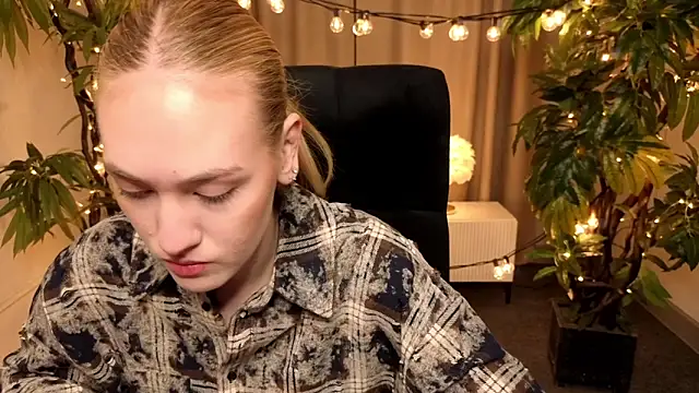 JenniferCamprell online show from 25, 3, 2026