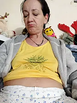 anayss17 online show from 10, 4, 2026