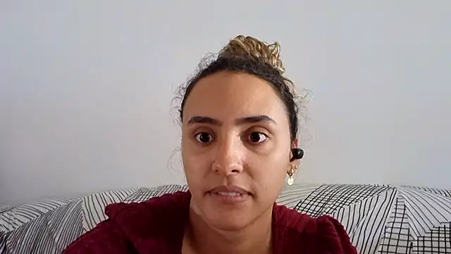 Snapshot of DeanneDelgrosso chatting on 4, 3, 2026 DeanneDelgrosso online show from 4, 3, 2026