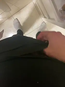 Snapshot of madme998 chatting on 2, 3, 2026 madme998 online show from 2, 3, 2026