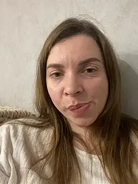 Luna2547 online show from 6, 3, 2026