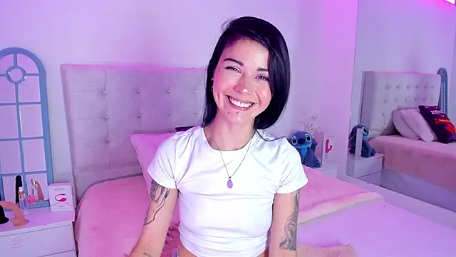 Vanessa cruz 18 online show from 11, 4, 2026