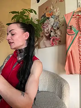 SkinnyLilly online show from 10, 3, 2026