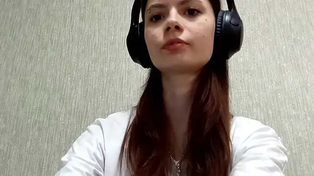 Snapshot of DanutaDederich chatting on 4, 3, 2026 DanutaDederich online show from 4, 3, 2026