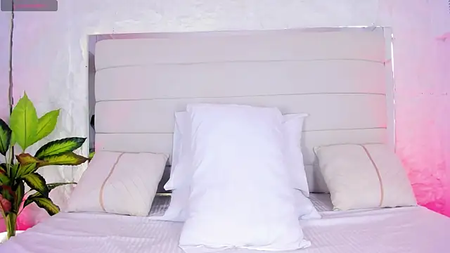 AitanaNoa online show from 10, 4, 2026