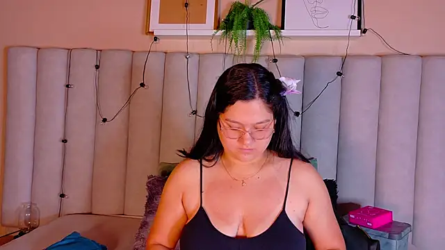 Snapshot of AmatistaSky__ chatting on 2, 6, 2026 AmatistaSky online show from 2, 6, 2026