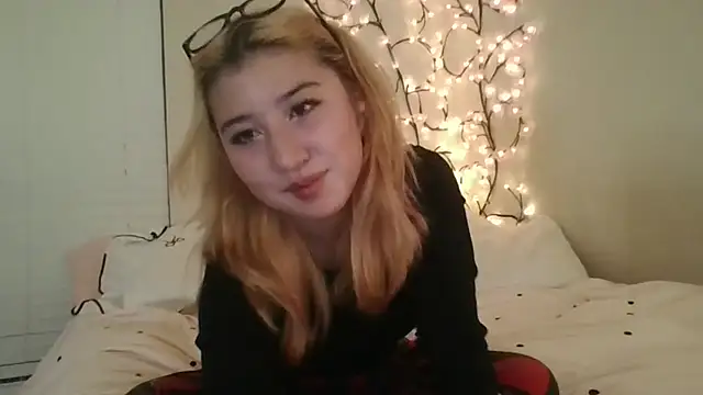 Silverbabyyy2007 online show from 5, 6, 2026