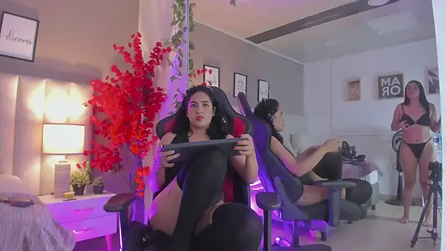 Kiara Kismet  online show from 13, 5, 2026