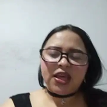 Snapshot of violetapeeveet chatting on 26, 4, 2026 violetapeeveet online show from 26, 4, 2026