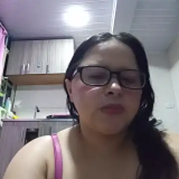 Snapshot of violetapeeveet chatting on 28, 4, 2026 violetapeeveet online show from 28, 4, 2026