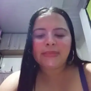 Snapshot of violetapeeveet chatting on 27, 5, 2026 violetapeeveet online show from 27, 5, 2026