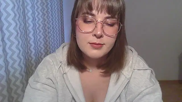 ClaraHard online show from 11, 6, 2026