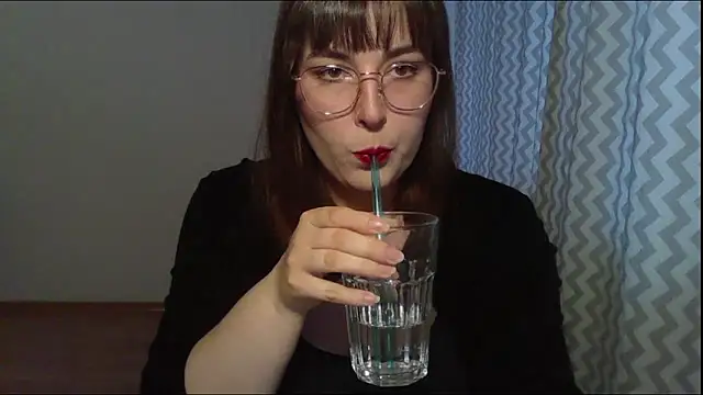 ClaraHard online show from 15, 6, 2026