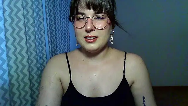 ClaraHard online show from 29, 6, 2026