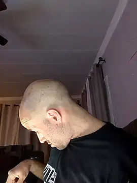 Snapshot of CirclingClass chatting on 14, 1, 2025 CirclingClass online show from 14, 1, 2025