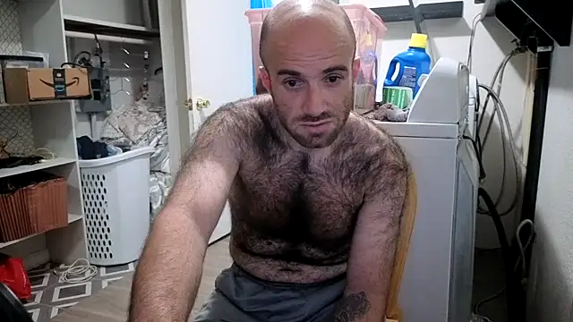 Snapshot of CirclingClass chatting on 18, 10, 2025 CirclingClass online show from 18, 10, 2025