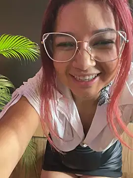 PaulaVegaa online show from 21, 6, 2026