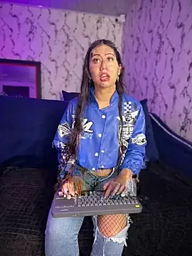 Snapshot of Lunaliaa_ chatting on 26, 4, 2026 Lunaliaa online show from 26, 4, 2026