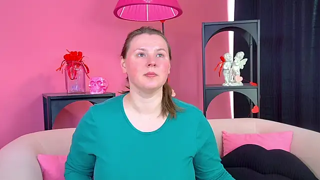 Snapshot of MelodyMoores chatting on 11, 5, 2026 MelodyMoores online show from 11, 5, 2026