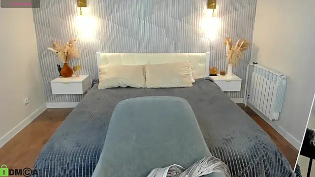 Snapshot of Crystal-Lace chatting on 19, 4, 2026 Crystal-Lace online show from 19, 4, 2026