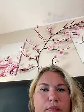 Snapshot of Jolina_Juice chatting on 16, 7, 2026 Jolina Juice online show from 16, 7, 2026