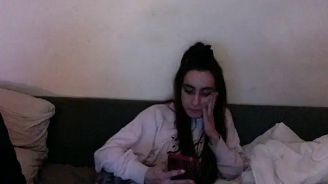 chiara-mario online show from 4, 4, 2026