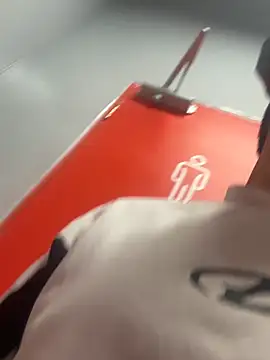 OliverTabordaa online show from 16, 4, 2026