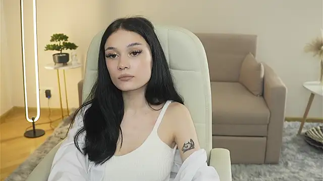 Snapshot of LynnCiprian chatting on 9, 3, 2026 LynnCiprian online show from 9, 3, 2026