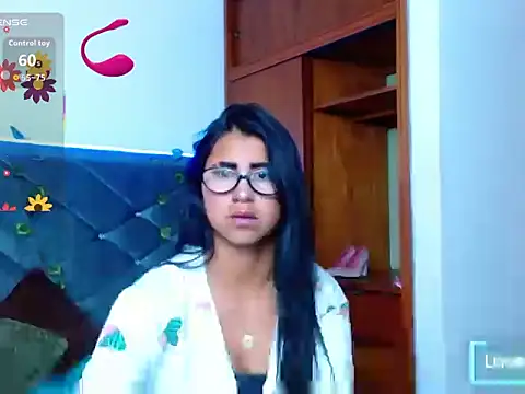 Snapshot of Alisha_Gamskar13 chatting on 14, 6, 2026 Alisha Gamskar13 online show from 14, 6, 2026