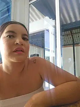 Pretty Julieta online show from 4, 6, 2026