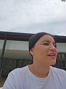 Snapshot of Pretty_Julieta chatting on 21, 6, 2026 Pretty Julieta online show from 21, 6, 2026