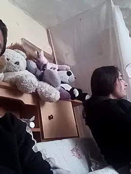 Sexy Couple 123 online show from 14, 3, 2026