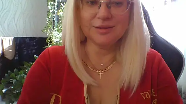 LianaSweetX online show from 23, 4, 2026
