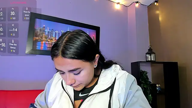 Snapshot of Lucyy_tits chatting on 30, 6, 2026 Lucyy tits online show from 30, 6, 2026