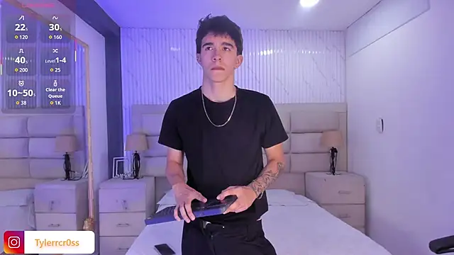 TylerCross  online show from 29, 4, 2026