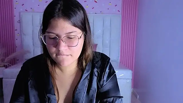 lucero s1 online show from 28, 4, 2026
