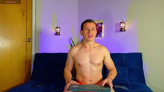 Andreew falcon online show from 24, 4, 2026