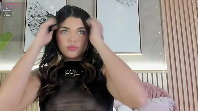 Mia Rosalie online show from 30, 4, 2026