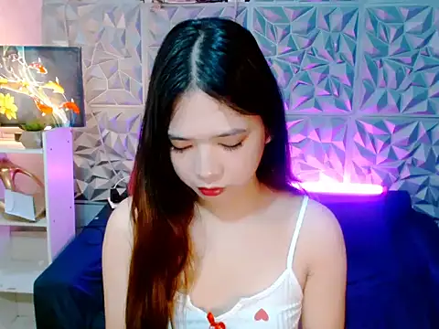 Snapshot of 7inchbigsurprise chatting on 20, 6, 2026 7inchbigsurprise online show from 20, 6, 2026