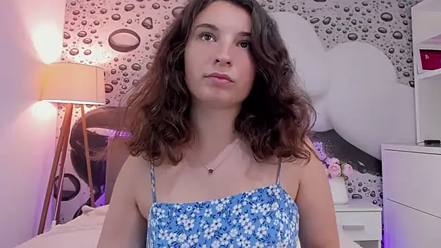 JosephineRows online show from 27, 6, 2026