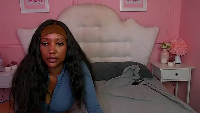 Snapshot of NyaraBuenoBabestationx chatting on 6, 7, 2026 NyaraBuenoBabestationx online show from 6, 7, 2026