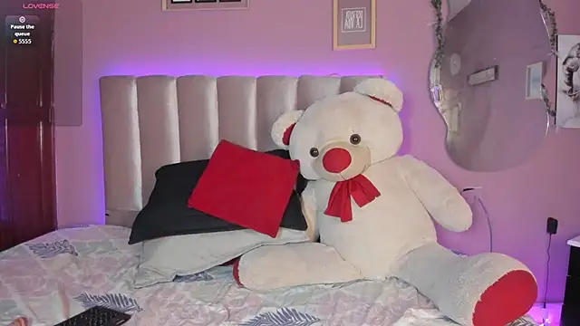 nikkita dragon  online show from 26, 3, 2026