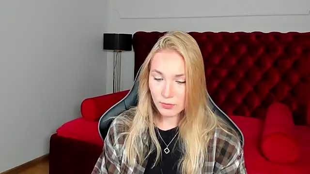 ElaraVoltage online show from 10, 8, 2026