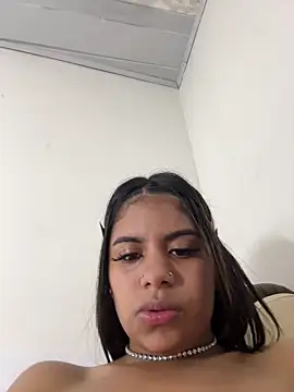 Jarilin-Mia online show from 6, 4, 2026