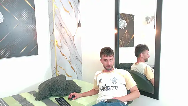 Snapshot of KingOfTemptation chatting on 12, 5, 2026 KingOfTemptation online show from 12, 5, 2026