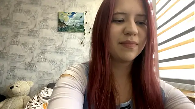 Snapshot of YasmineGuelpa chatting on 9, 3, 2026 YasmineGuelpa online show from 9, 3, 2026