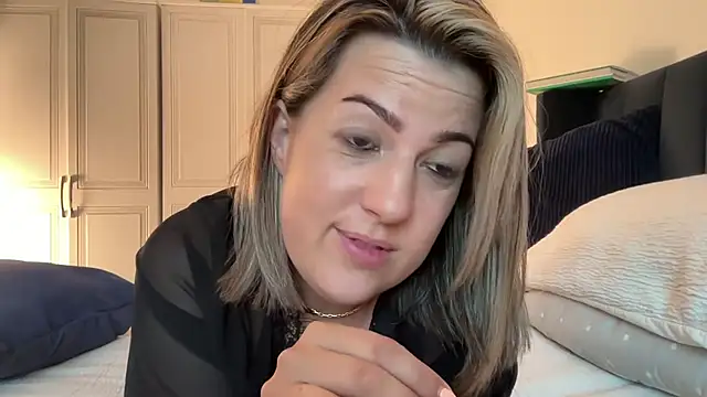 Snapshot of annabellewarick chatting on 28, 6, 2026 annabellewarick online show from 28, 6, 2026