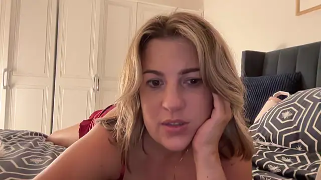 Snapshot of annabellewarick chatting on 28, 7, 2026 annabellewarick online show from 28, 7, 2026